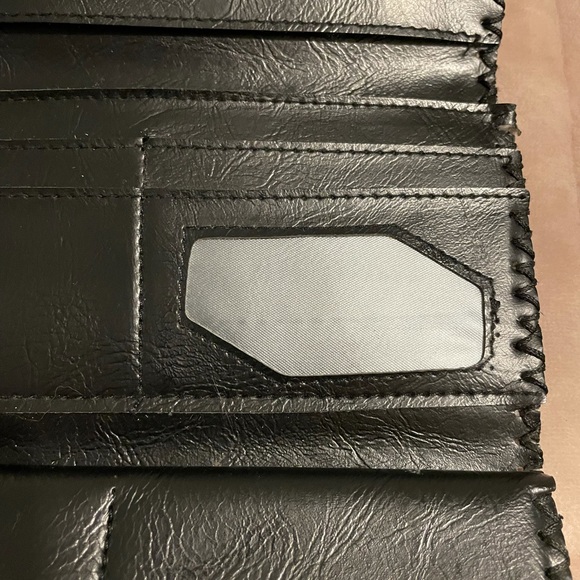 Beautiful Floral Trifold Wallet - Picture 6 of 6